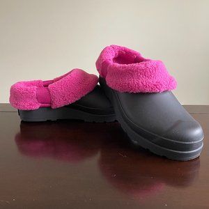 Hunter Vegan Shearling Insulated Clogs